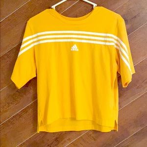 Nice orange Nike t-shirt!